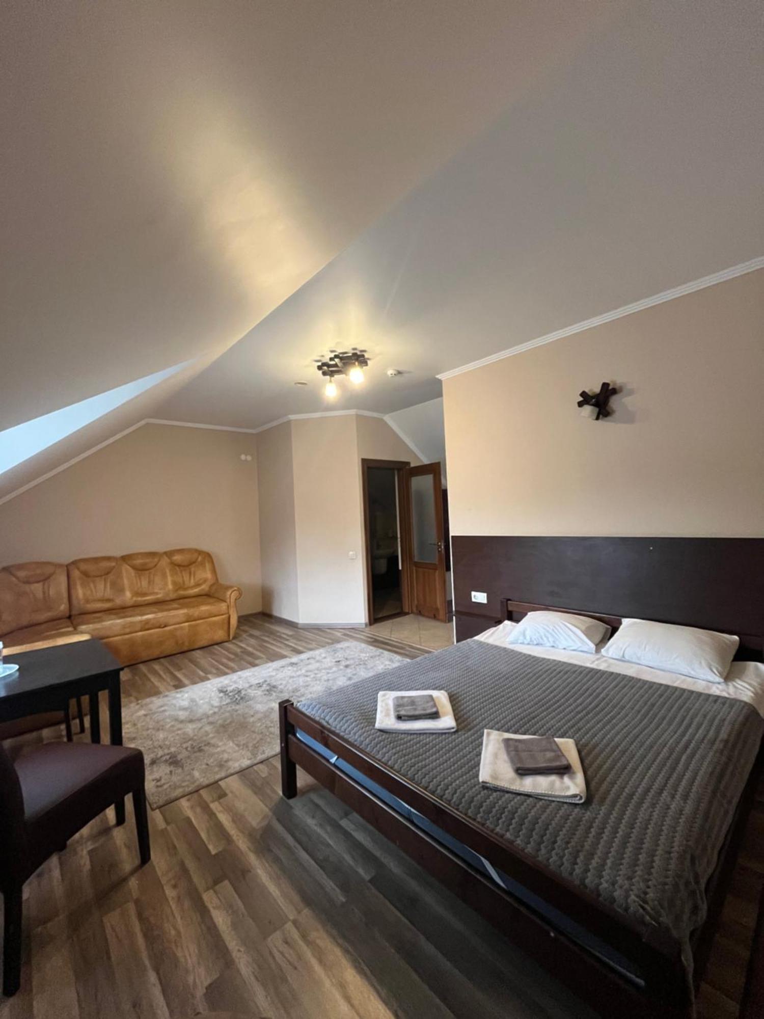 Hotel Поляна Купіль à Polyana  Extérieur photo