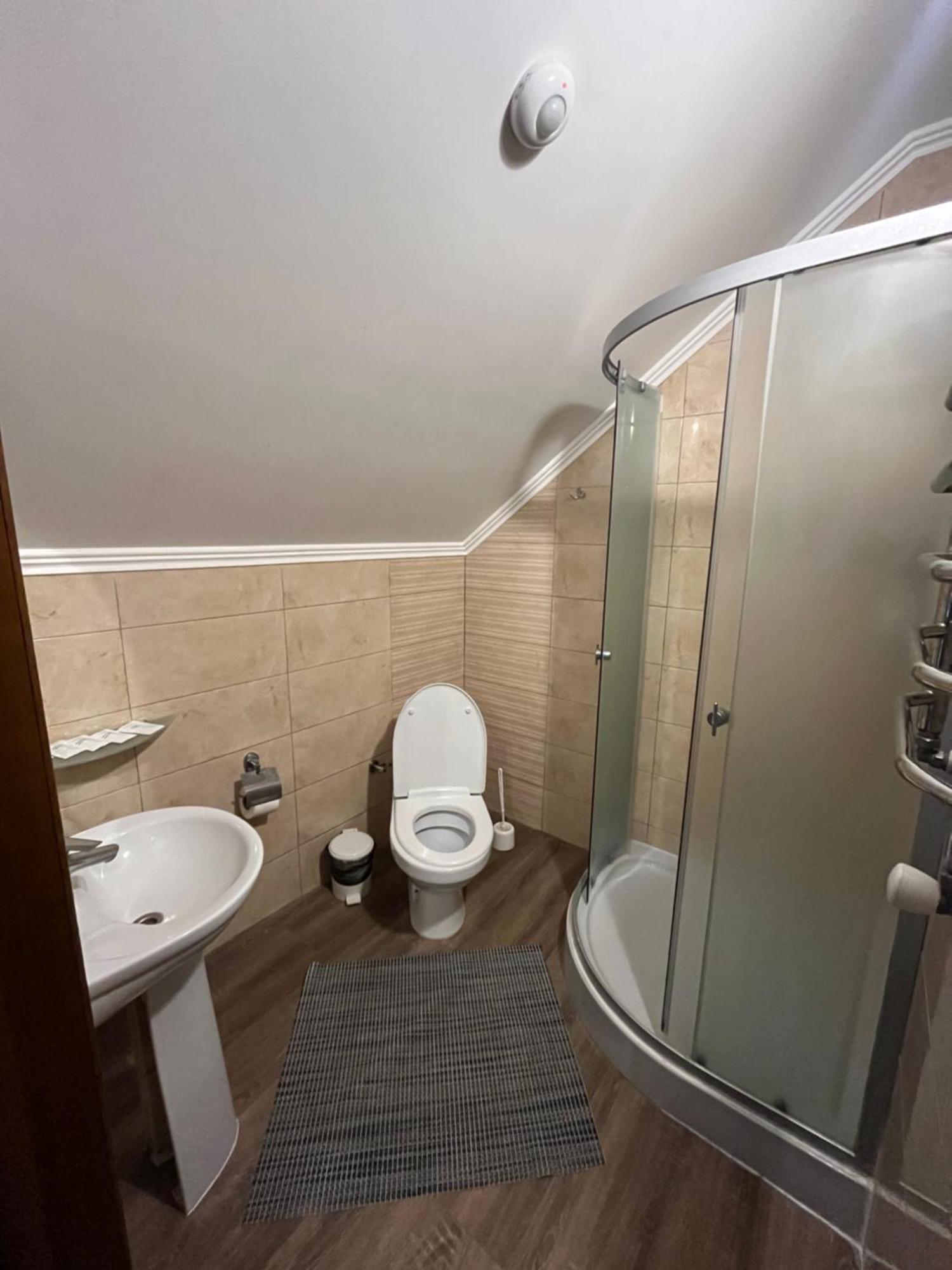 Hotel Поляна Купіль à Polyana  Extérieur photo